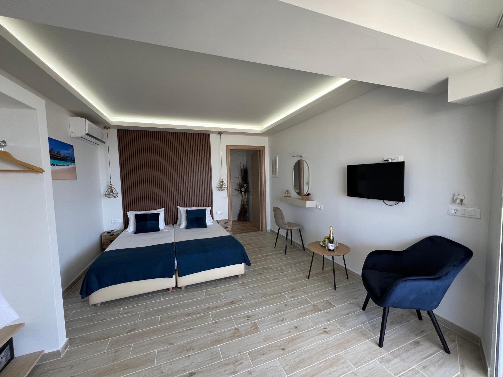 Sea View Apts & Suites By Pachiplex 말리아 외부 사진